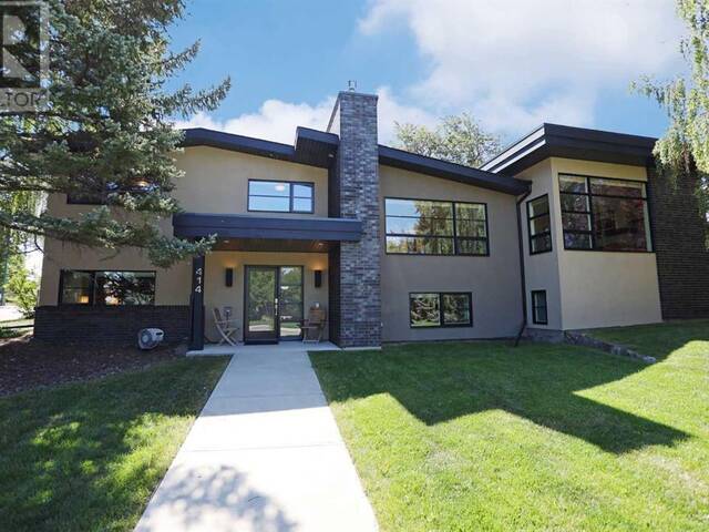 414 Wildwood Drive SW Calgary Alberta