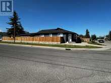 6403 35 Avenue NW Calgary