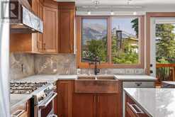 1005 9 Avenue Canmore