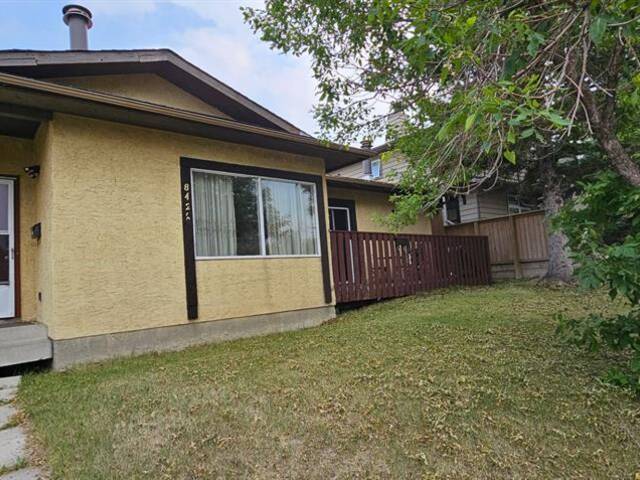 8428 Berkley Road NW Calgary Alberta