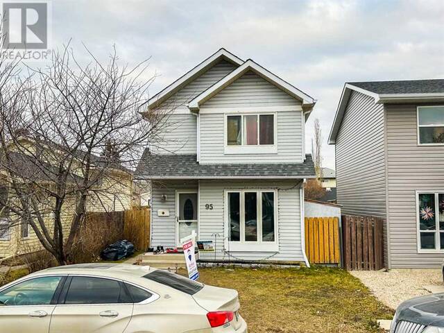 95 Castlegreen Close NE Calgary Alberta