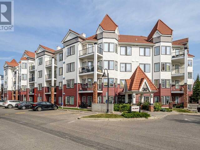 221, 30 Royal Oak Plaza NW Calgary