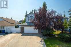 199 West Lakeview Circle Chestermere