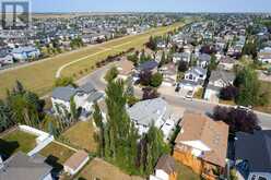 199 West Lakeview Circle Chestermere