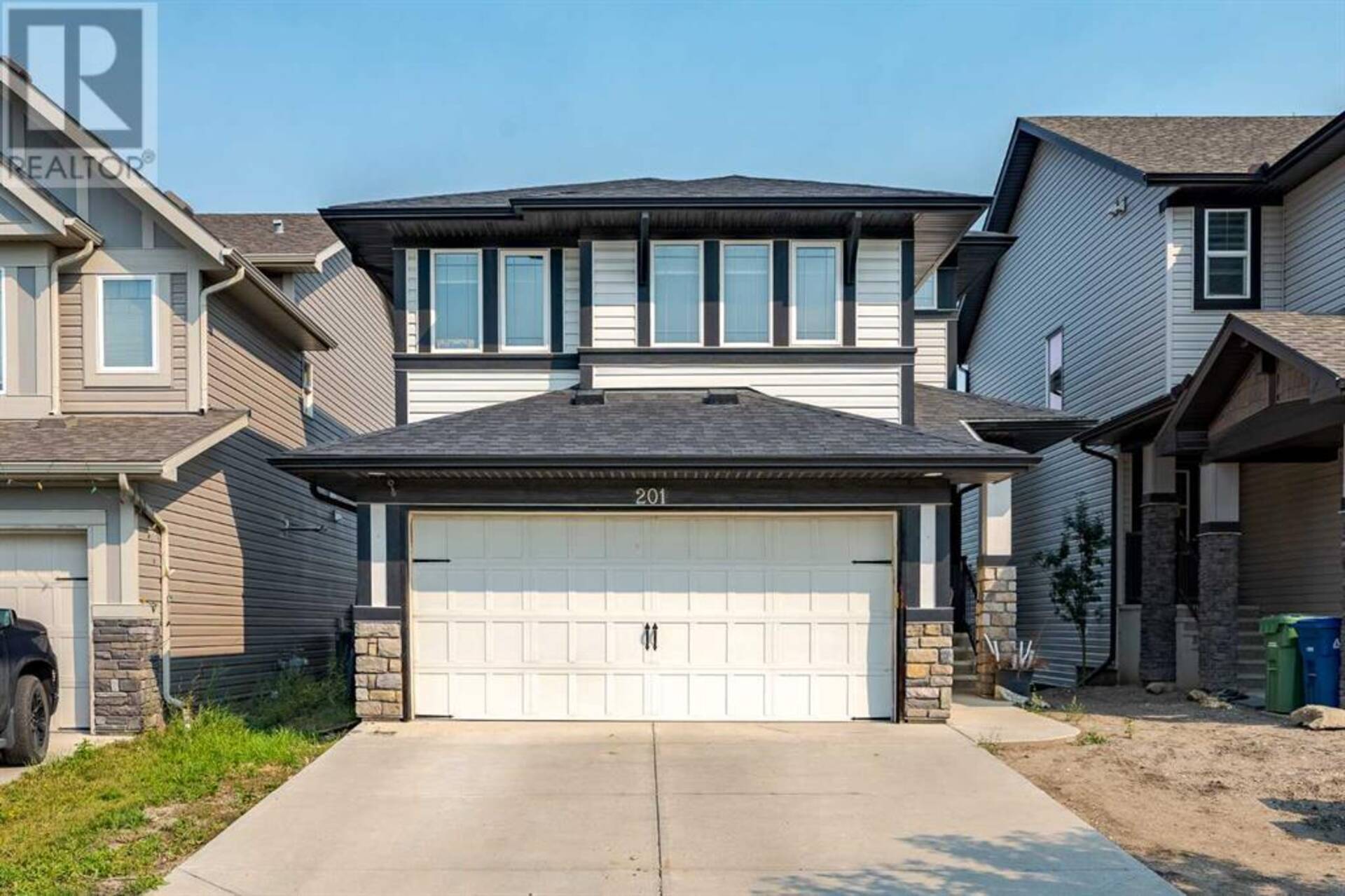 201 Hillcrest Drive SW Airdrie