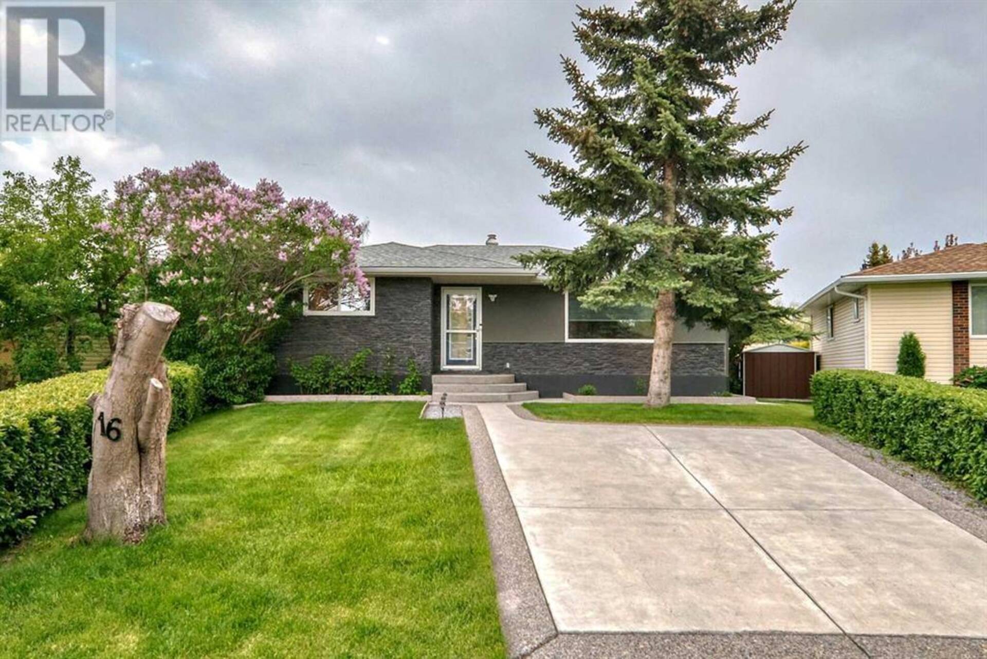 16 Rundlewood Bay NE Calgary