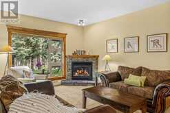 112, 175 Crossbow Place Canmore