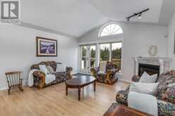 7-29327 Range Road 52 Rural Mountain View