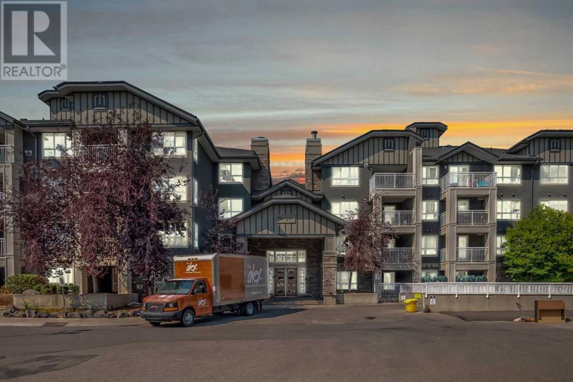 312, 35 Richard Court SW Calgary