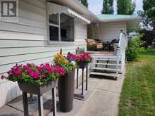 126 4 Avenue SE High River