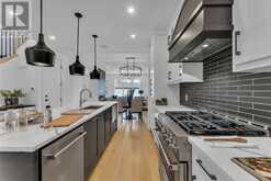 906 39 Street SW Calgary