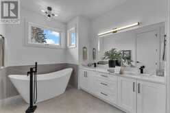 906 39 Street SW Calgary