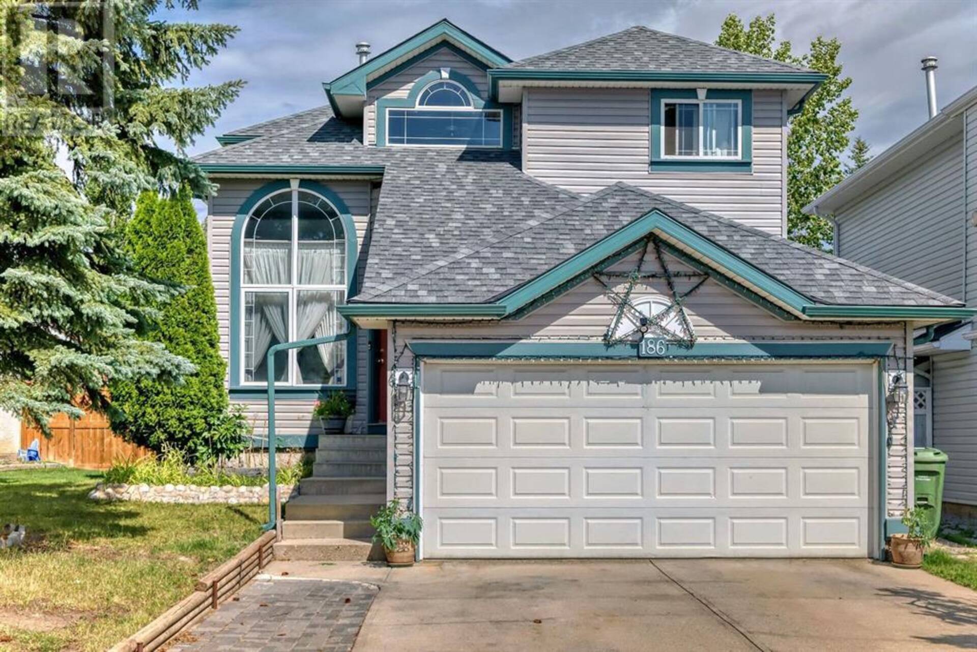 186 Somerset Drive SW Calgary