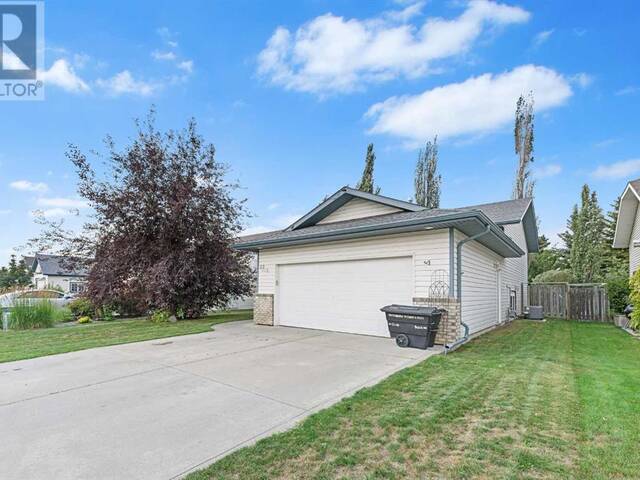 22 Riviera Drive Lacombe Alberta