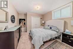 178 Oakbriar Close SW Calgary