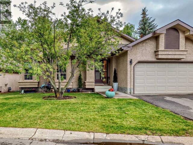 178 Oakbriar Close SW Calgary Alberta