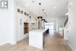 240 22 Avenue NW Calgary