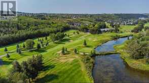 207 Valley Ridge Manor NW Calgary