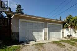 1031 & 1031A 39 Avenue NW Calgary