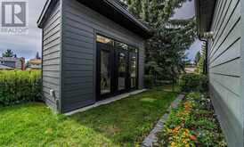 204 Pump Hill View SW Calgary