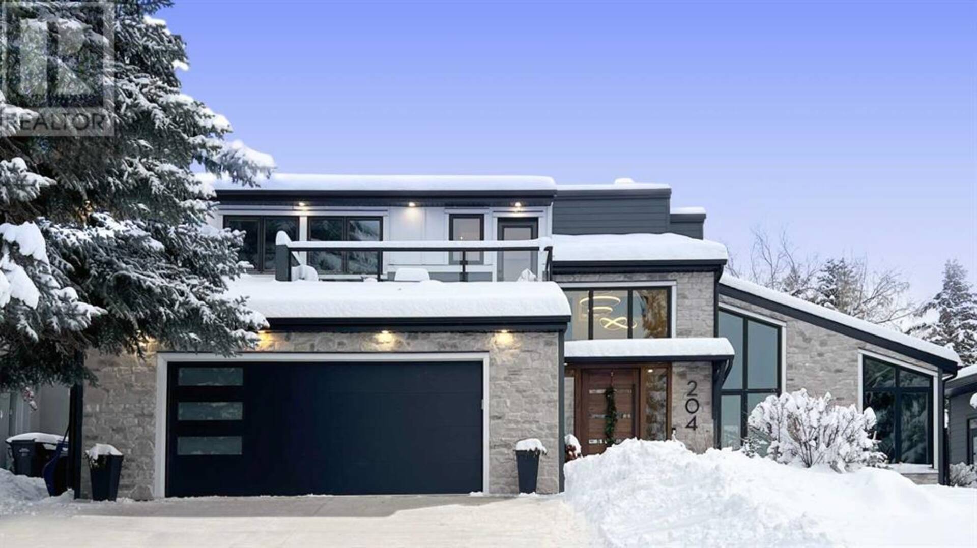 204 Pump Hill View SW Calgary