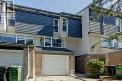 418 Brae Glen Crescent SW Calgary