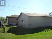 207 deBeaudrap Street Trochu