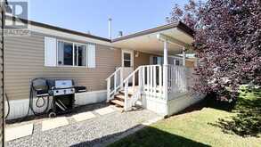 611 4 Ave NW Sundre