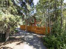 1275 railway Avenue Canmore