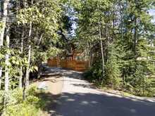 1275 railway Avenue Canmore