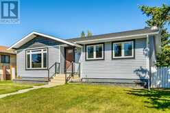 12 Alcock Street Okotoks