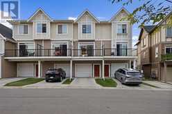 906 Sherwood Boulevard NW Calgary