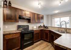 137 Everglen Grove SW Calgary