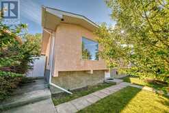 4819 41 Avenue SW Calgary