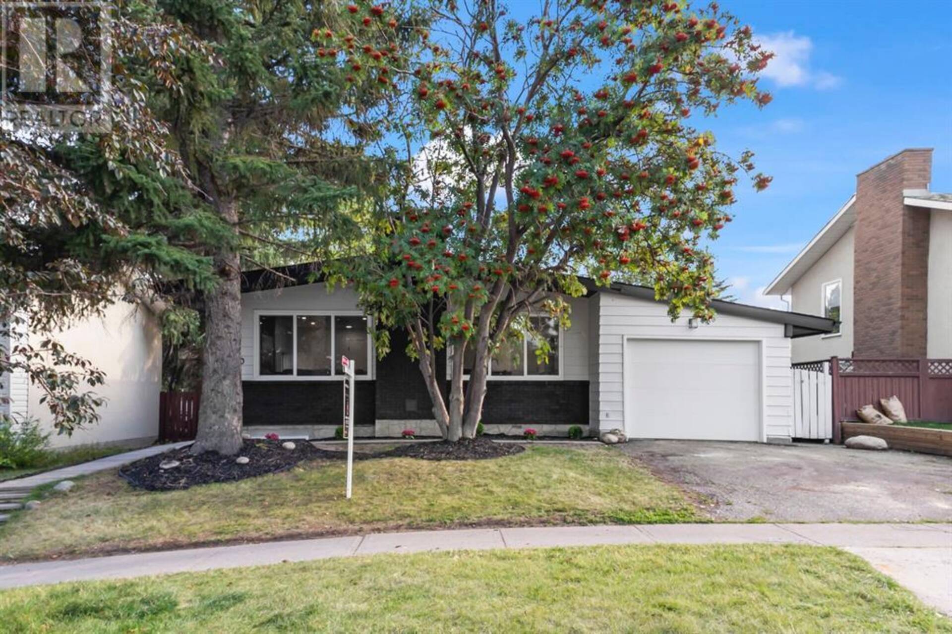 11120 Braeside Dr SW Calgary