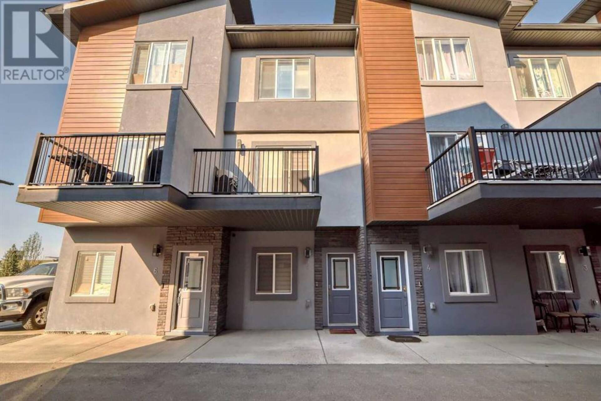 5, 129 Skyview Parade NE Calgary