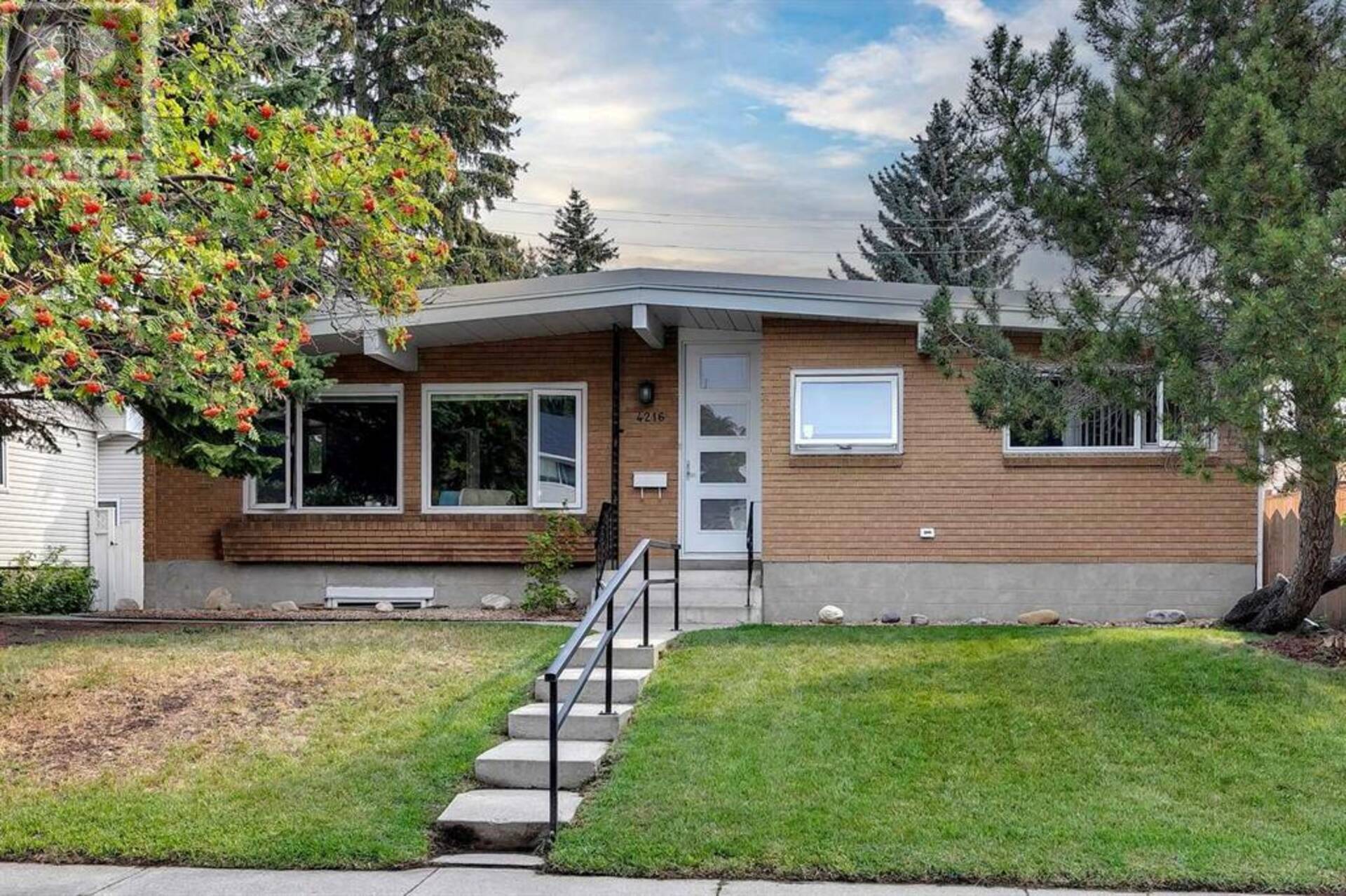 4216 40 Street NW Calgary