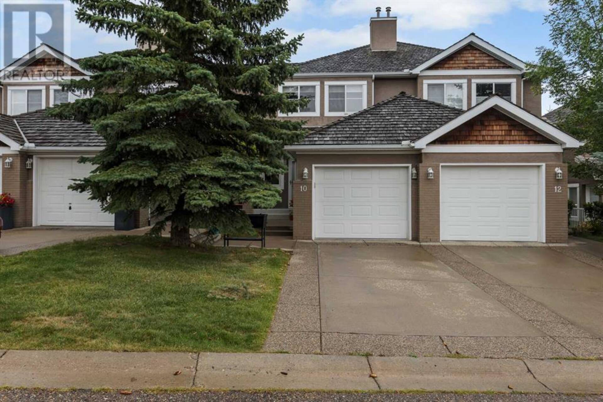 10 Royal Manor NW Calgary