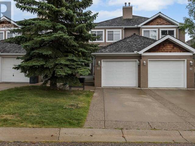 10 Royal Manor NW Calgary Alberta