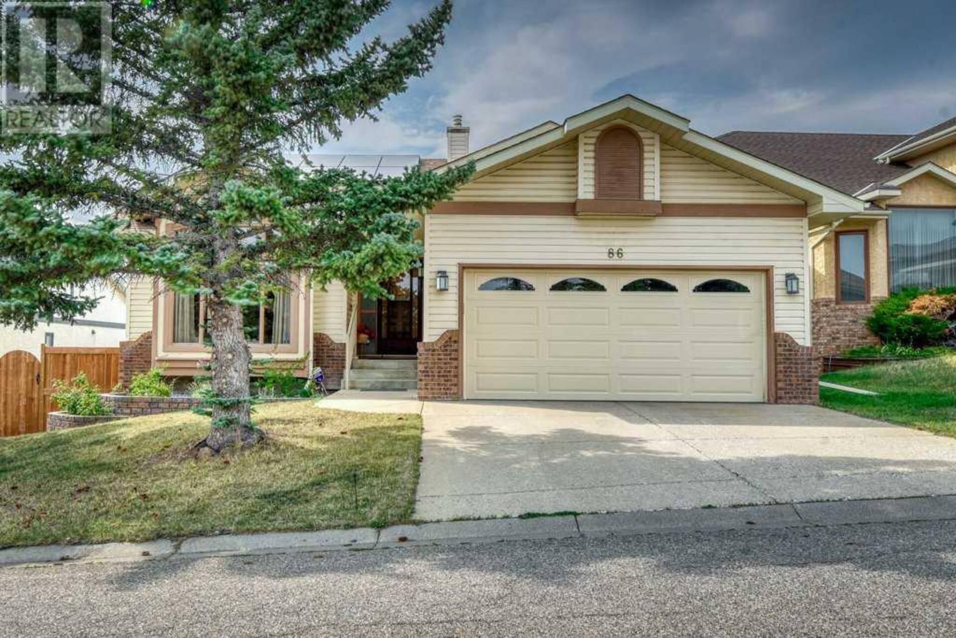 86 Hawkdale Circle NW Calgary