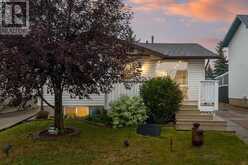 18 Sandstone Crescent SE Airdrie