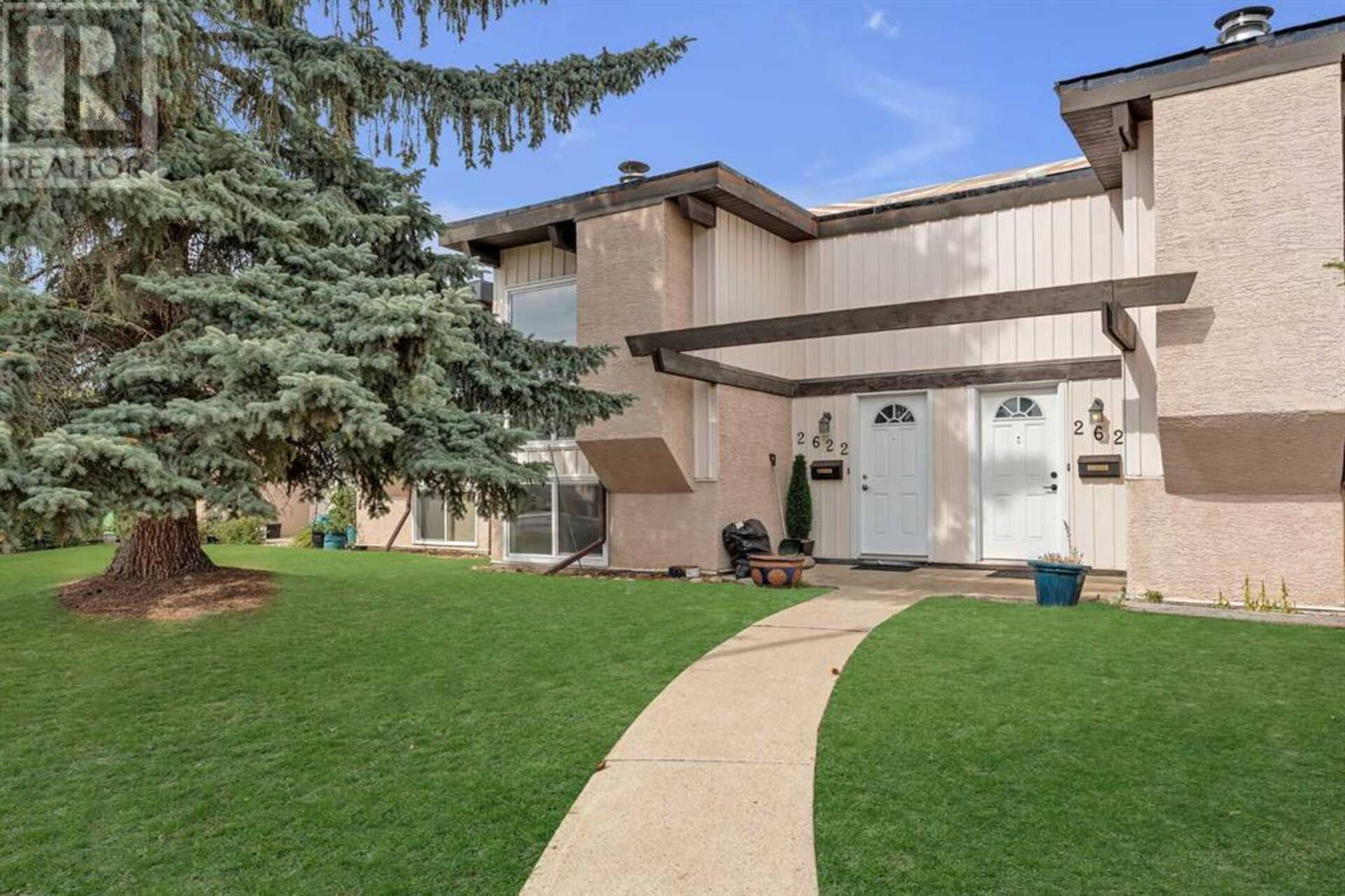 2622 Oakmoor Drive SW Calgary