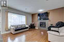 136 Cougartown Close SW Calgary