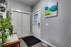 136 Cougartown Close SW Calgary