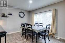 136 Cougartown Close SW Calgary