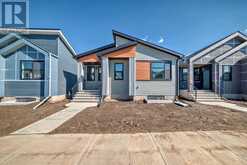 208 Lucas Place NW Calgary