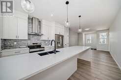 208 Lucas Place NW Calgary