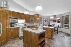 232 Hampshire Place NW Calgary