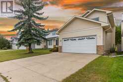 287 hawk wood Drive NW Calgary