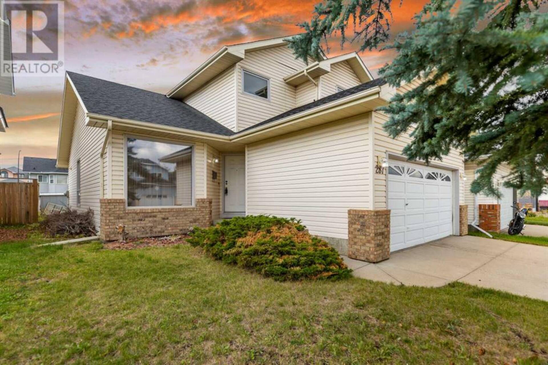 287 hawk wood Drive NW Calgary